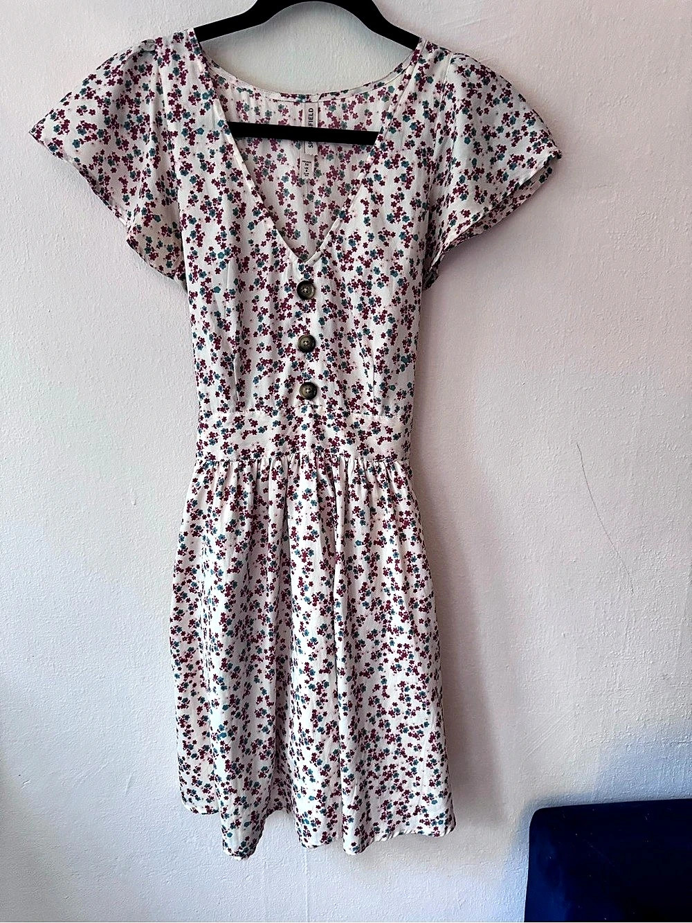 Springfield Floral Mini Dress in cream with flower pattern Size 26 Like New